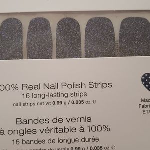 Color Street Living the Gleam